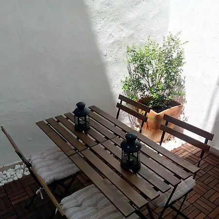 Travessa * Lisbon